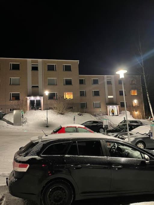 Tilava Kaksio, Saunalla Ja Saehkoeauton Latauksella. Tampere Eksteriør billede
